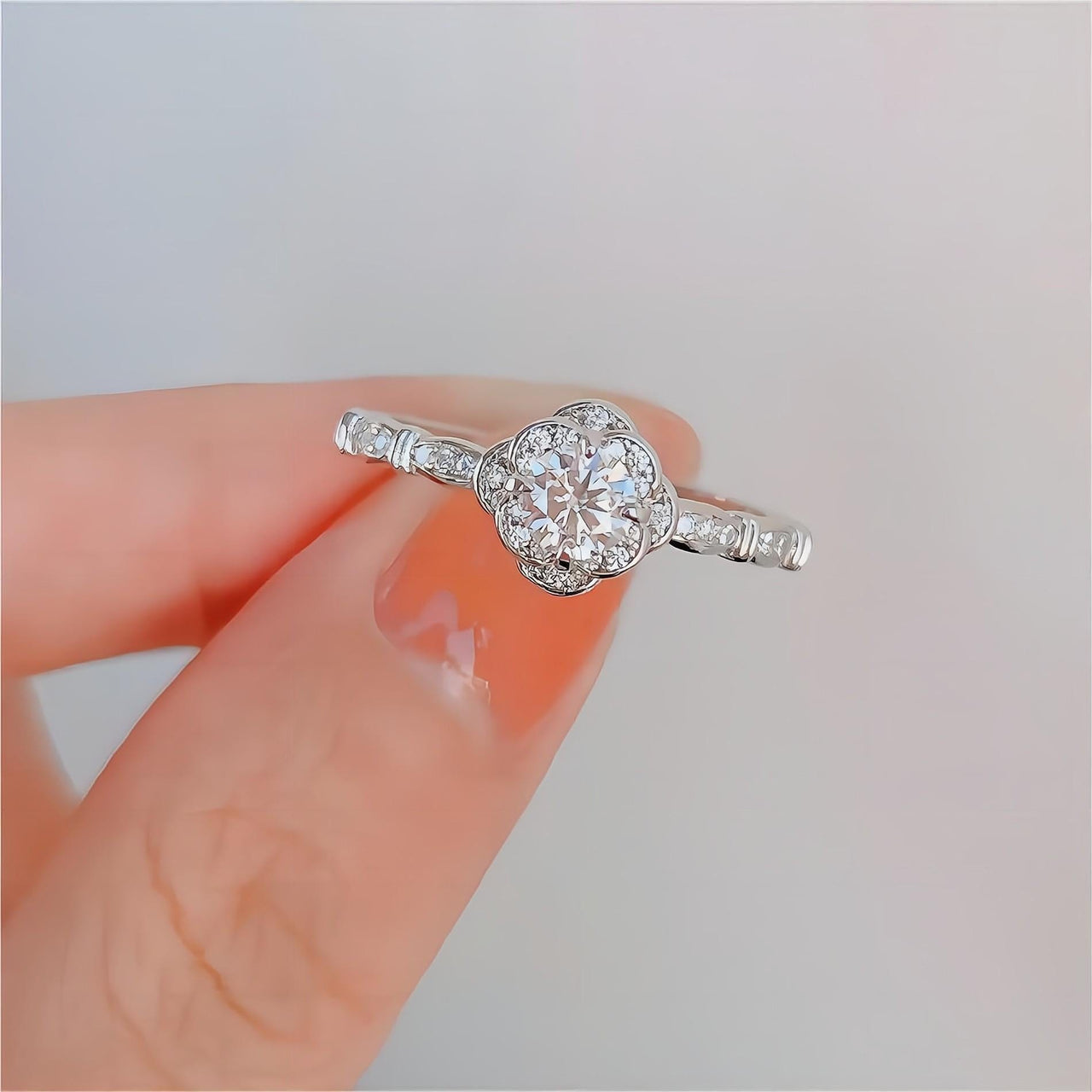 925 Sterling Silver Floral Moissanite Diamond Ring - ArtGalleryZen