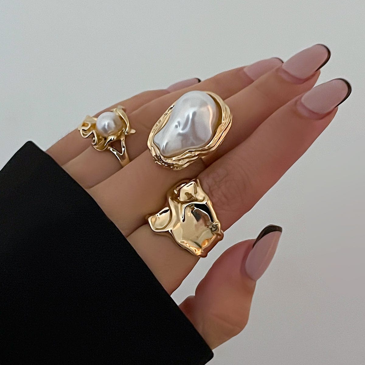 Baroque 3pcs Irregular Pearl Inlaid Pleated Ring Set - ArtGalleryZen