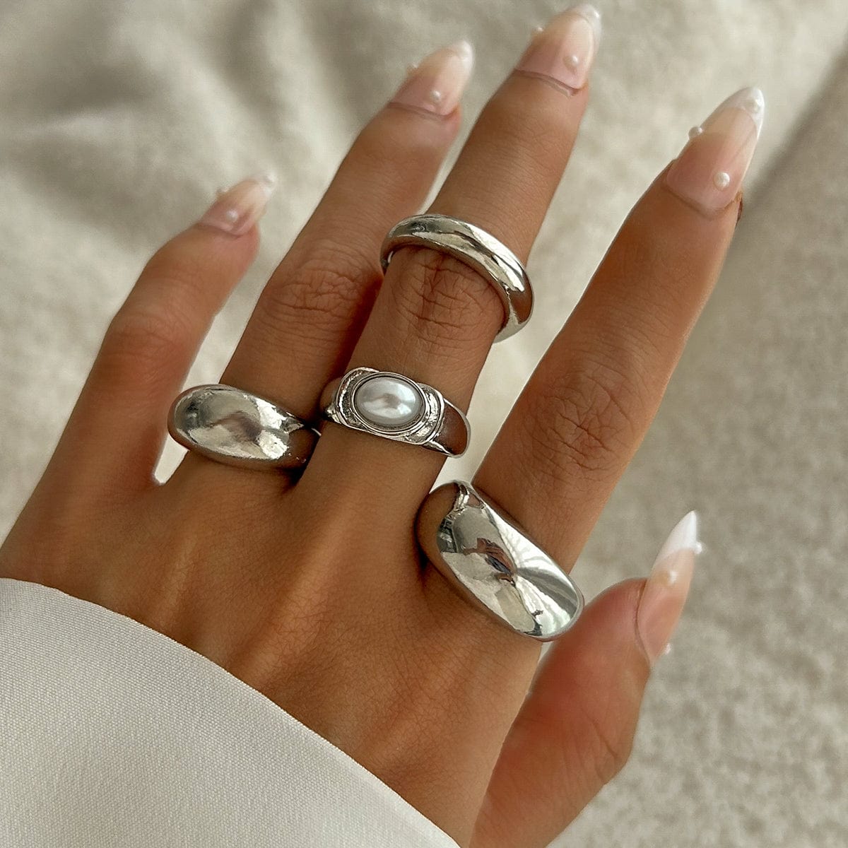 Baroque 4pcs Gold Silver Tone Pearl Inlaid Ring Set - ArtGalleryZen