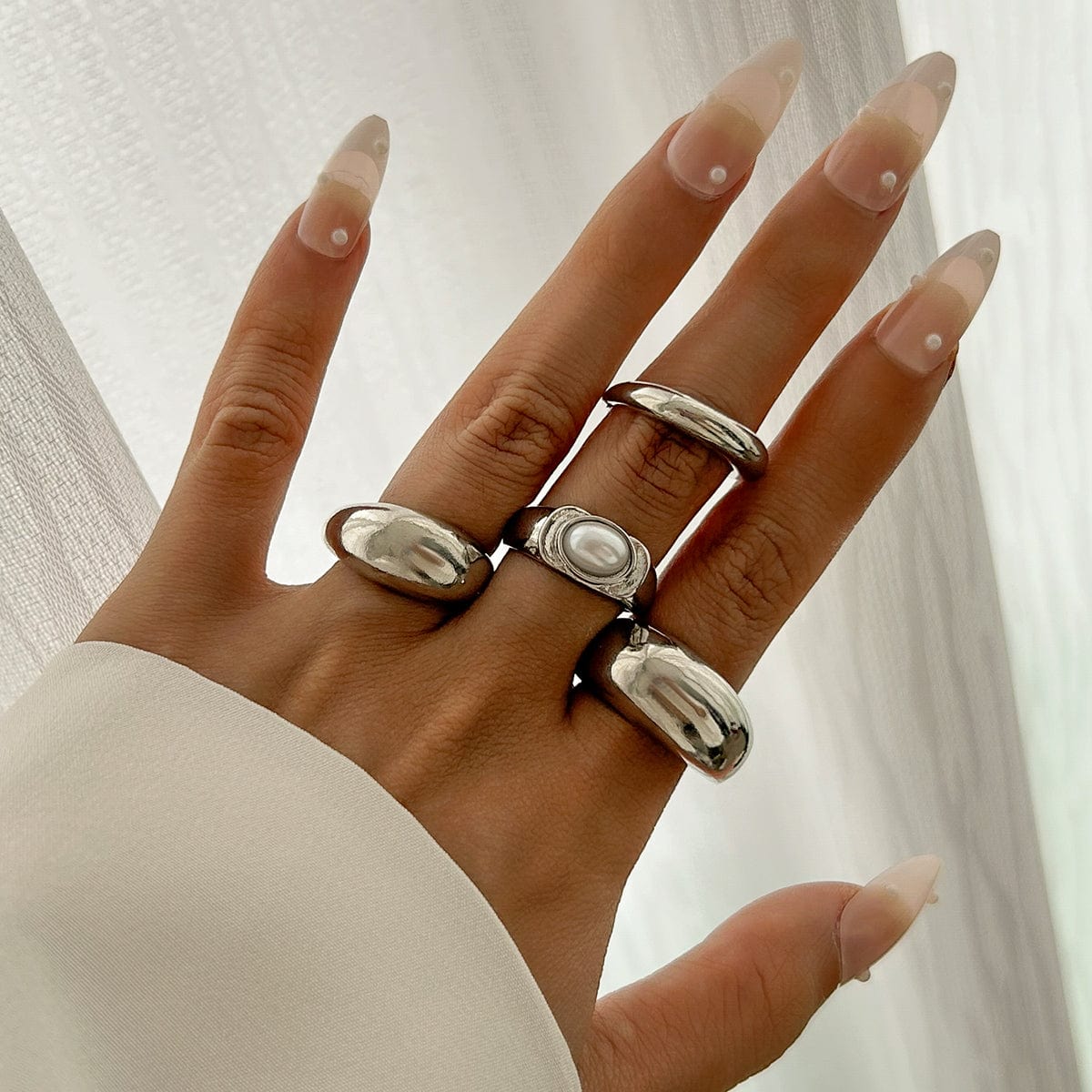 Baroque 4pcs Gold Silver Tone Pearl Inlaid Ring Set - ArtGalleryZen