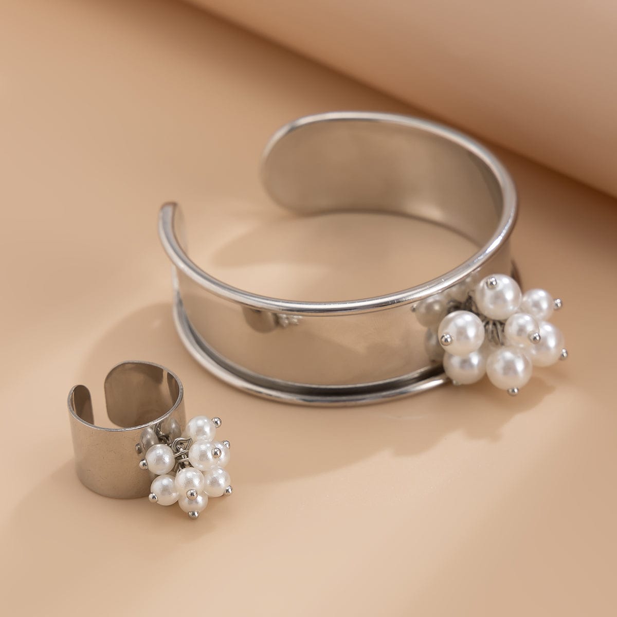 Baroque Glossy Pearl Charm Open Wide Cuff Bangle Bracelet Ring Set - ArtGalleryZen