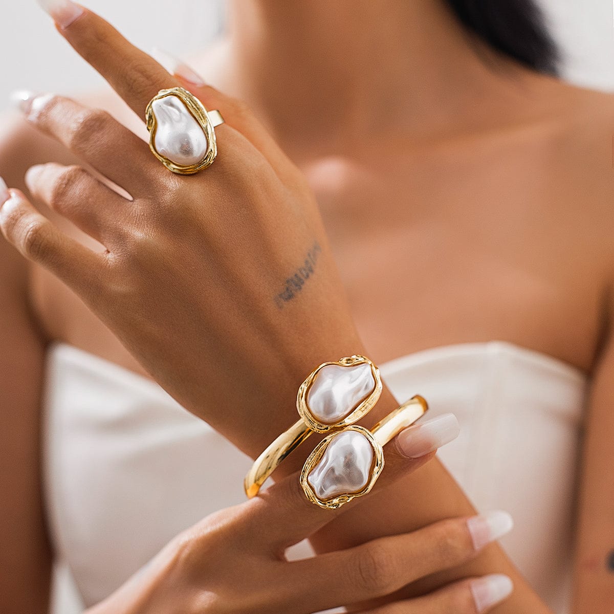 Baroque Irregular Pearl Inlaid Open Ring Bangle Bracelet Set - ArtGalleryZen