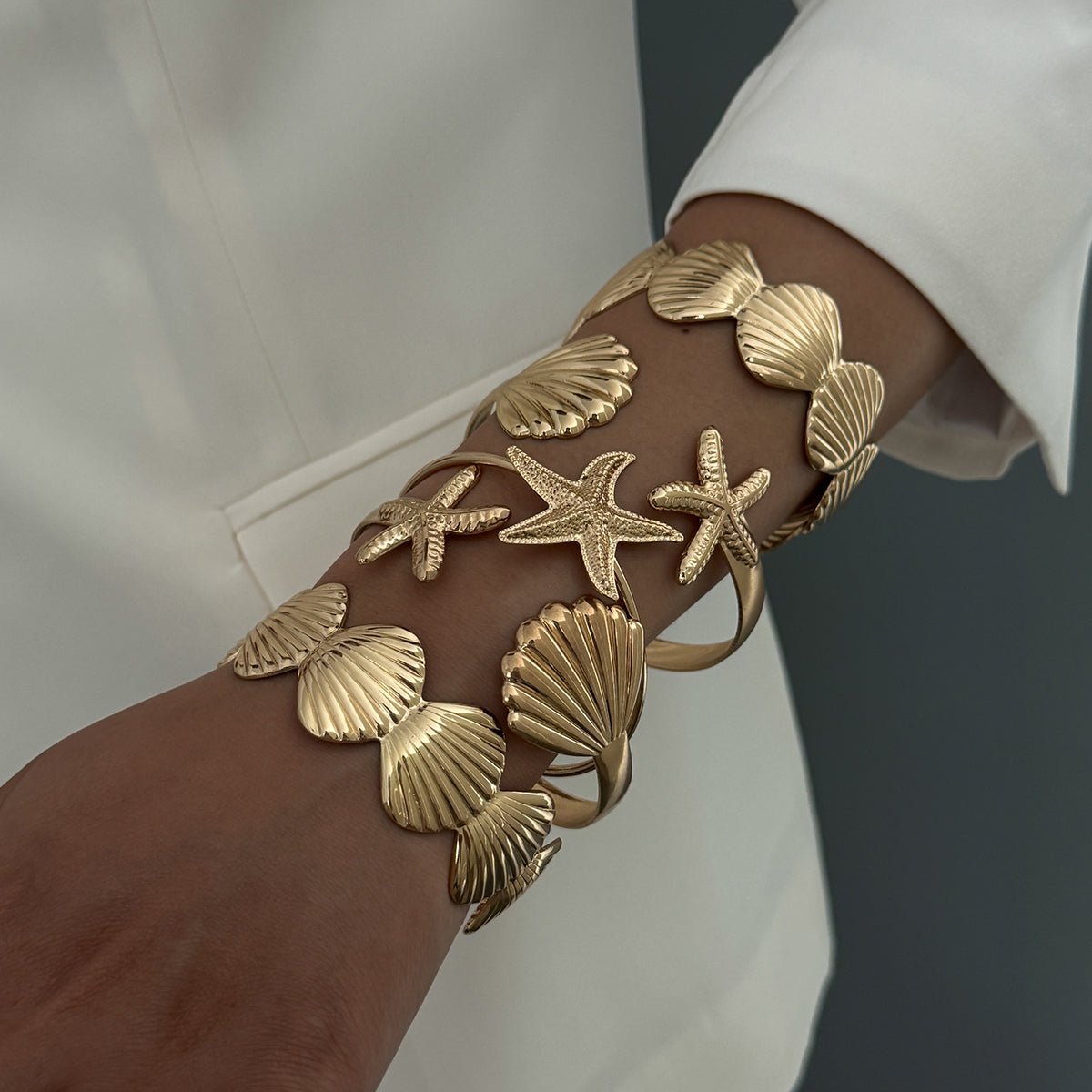Beach Style 5pcs Shell Starfish Bangle Bracelet Set - ArtGalleryZen