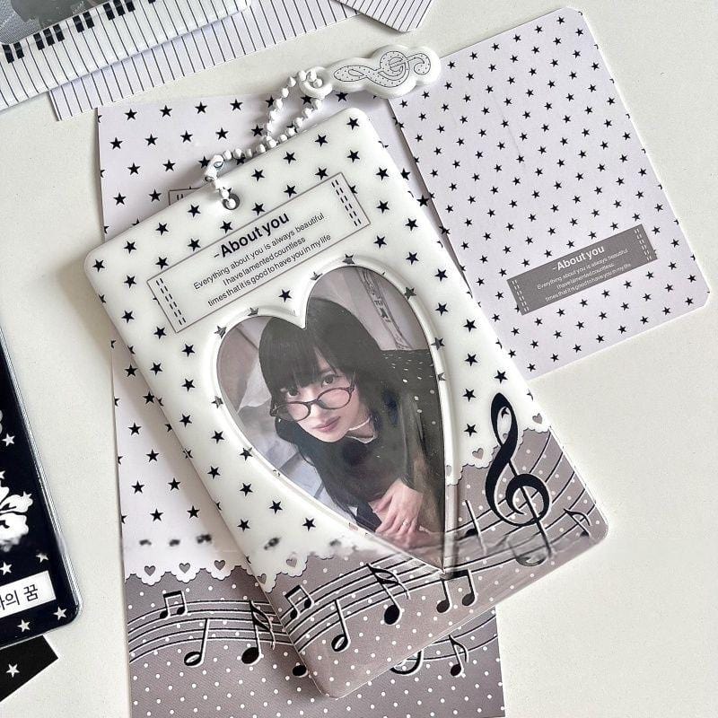 Black White Piano Melody Heart Kpop Keychain Photocard Holder - ArtGalleryZen