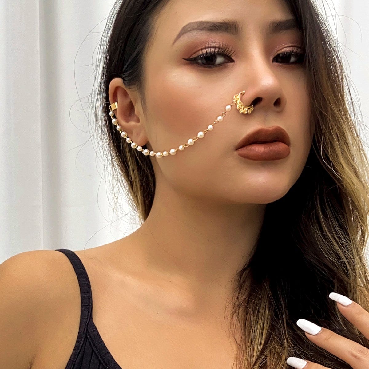Bohemia No Piercing Nose To Ear Pearl Chain - ArtGalleryZen