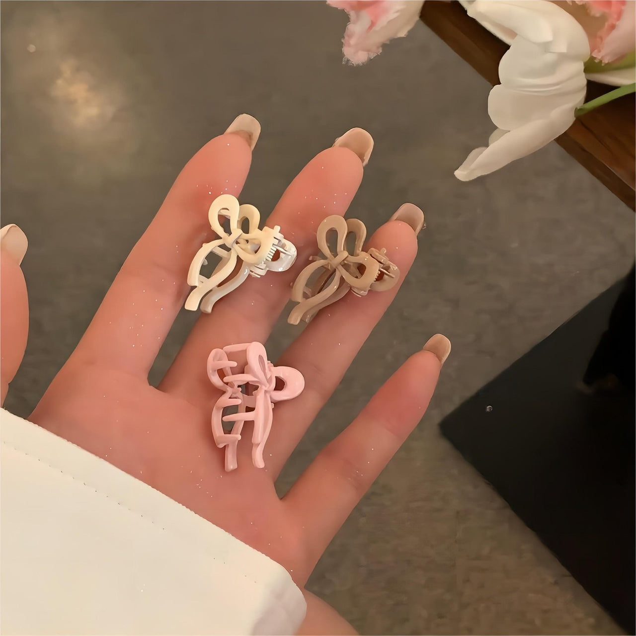 Chic 2 Pieces Enamel Ribbon Bowknot Hair Clips Set - ArtGalleryZen