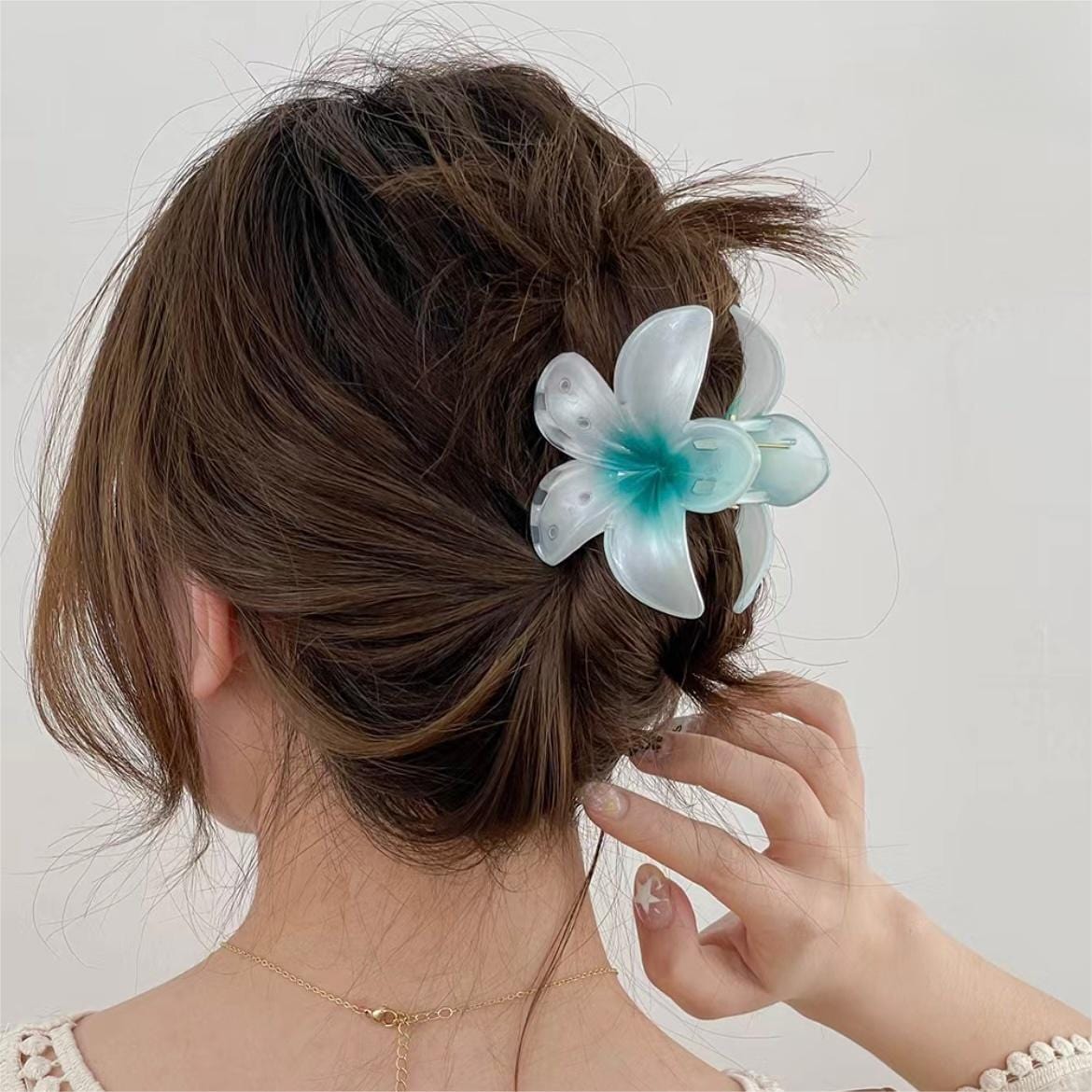 Chic 3Pcs Gradient Flower Hair Clip Hair Claw Set - ArtGalleryZen