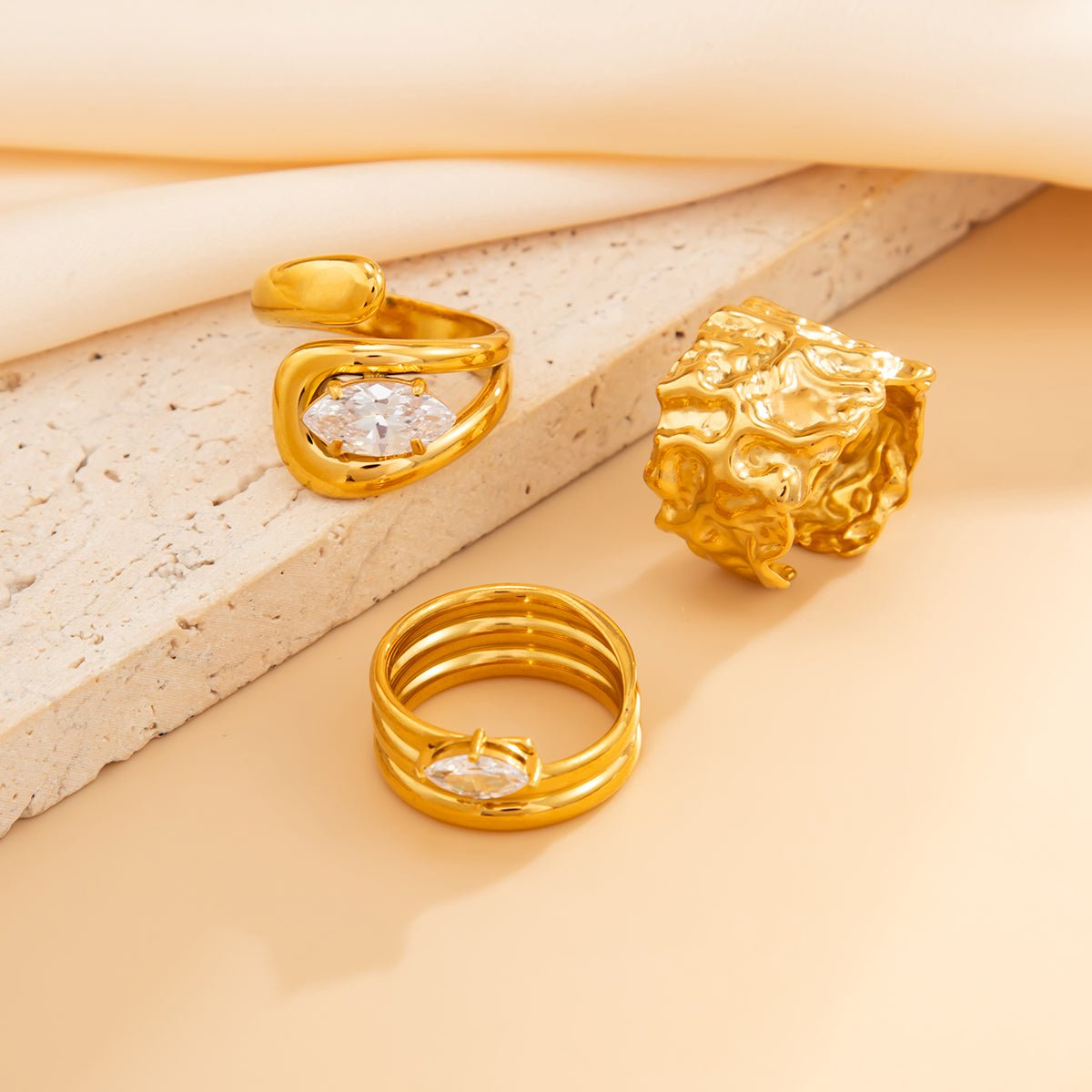 Chic 3pcs Rhinestone Inlaid Chunky Pleated Ring Set - ArtGalleryZen