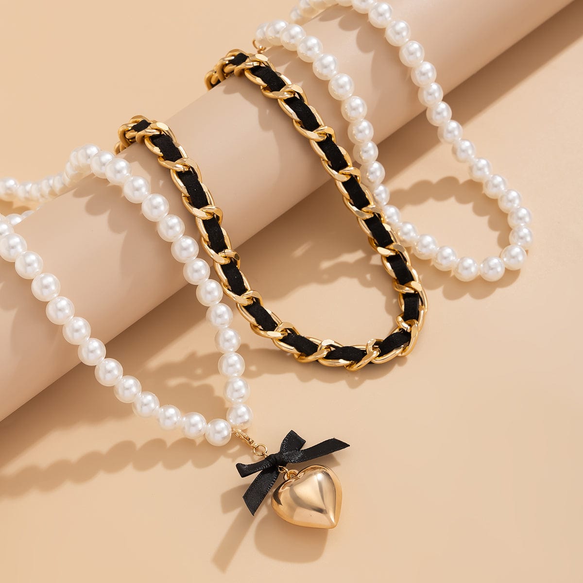 Chic 3pcs Ribbon Heart Pendant Pearl Chain Velvet Necklace Set - ArtGalleryZen