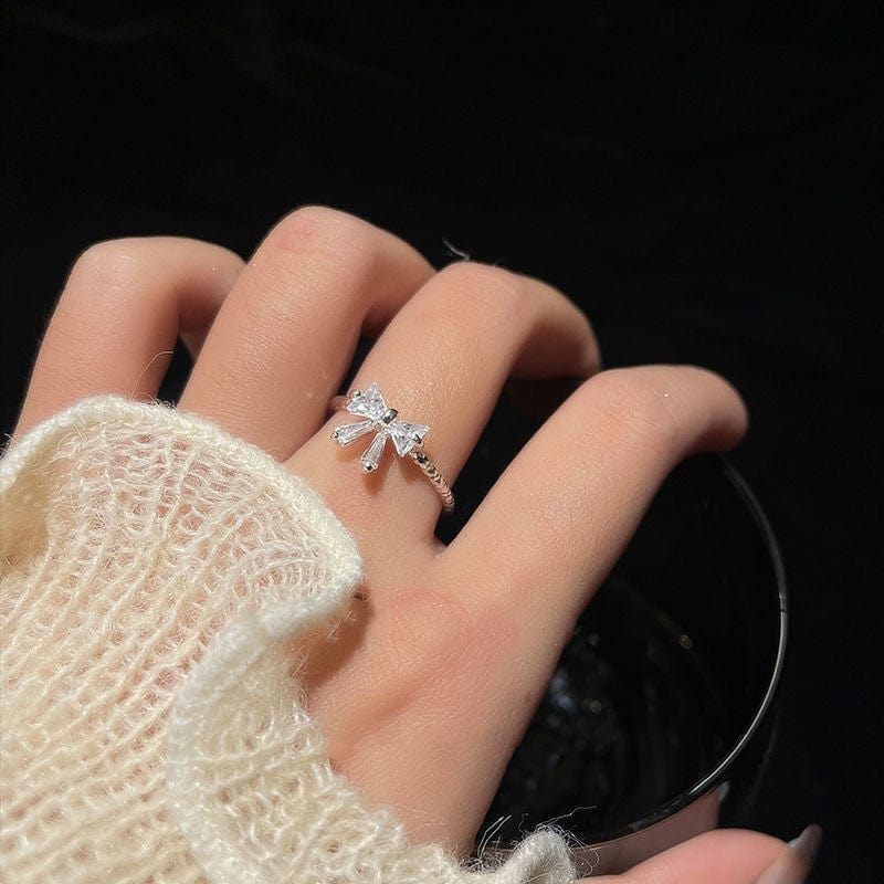 Chic Adjustable Crystal Bowknot Ring - ArtGalleryZen