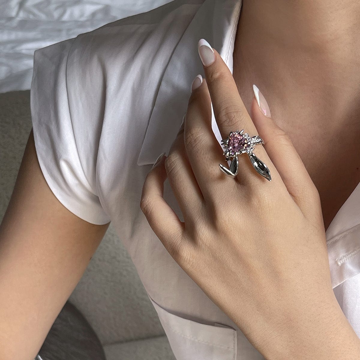 Chic CZ Inlaid Crystal Bunny Heart Ring - ArtGalleryZen