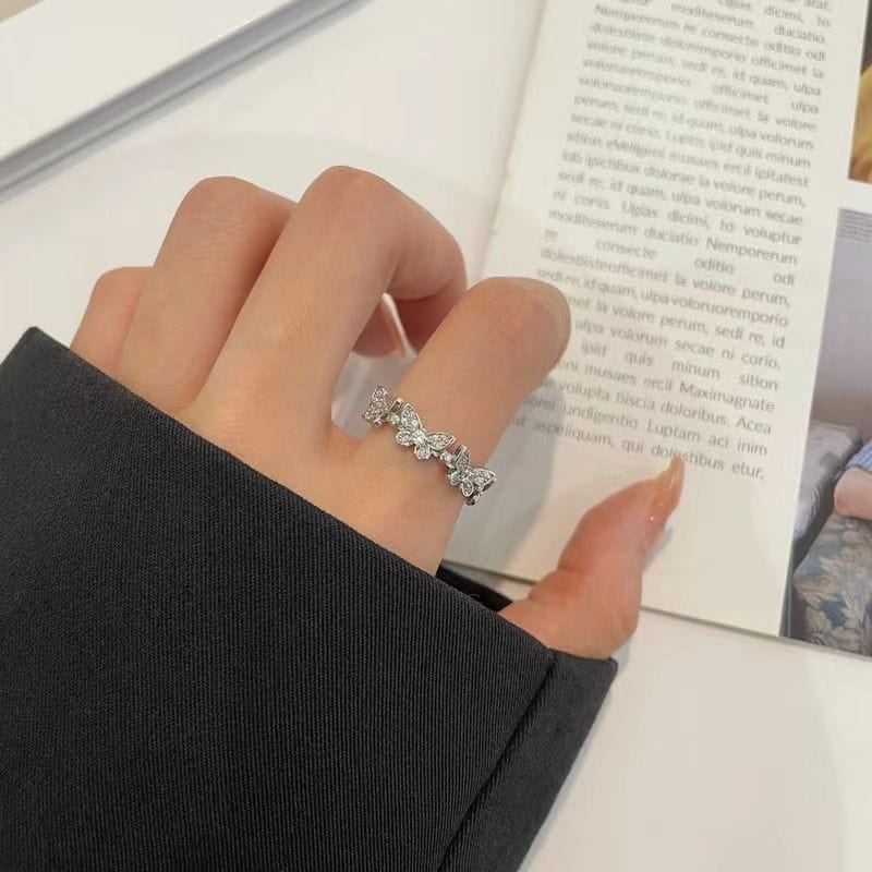 Chic CZ Inlaid Silver Butterfly Ring - ArtGalleryZen