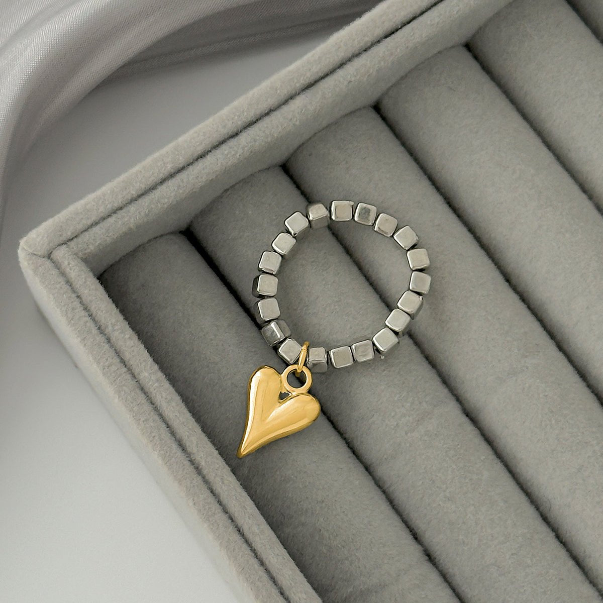 Chic Gold Silver Tone Heart Charm Beaded Ring - ArtGalleryZen