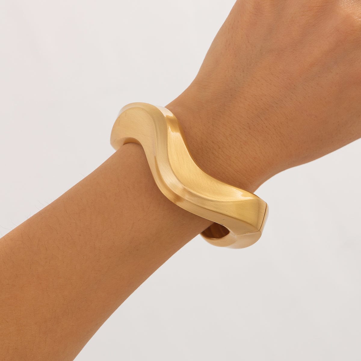 Chic Irregular Curved Frosted Bangle Bracelet - ArtGalleryZen