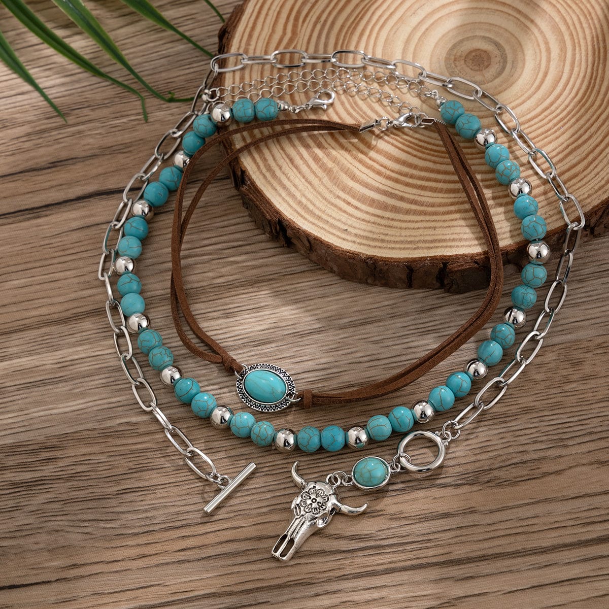 Chic Layered Toggle Clasp Bull Pendant Turquoise Chain Velvet Necklace Set - ArtGalleryZen