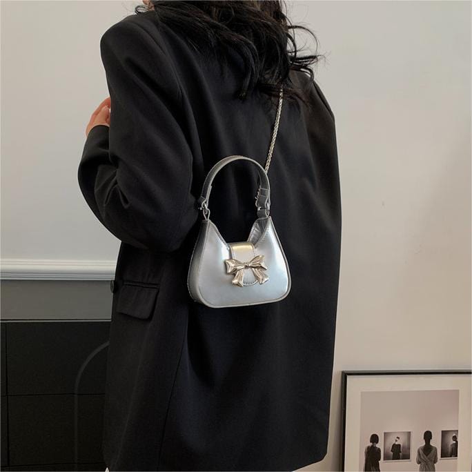 Chic Metallic Bowknot Leather Shoulder Crossbody Bag - ArtGalleryZen