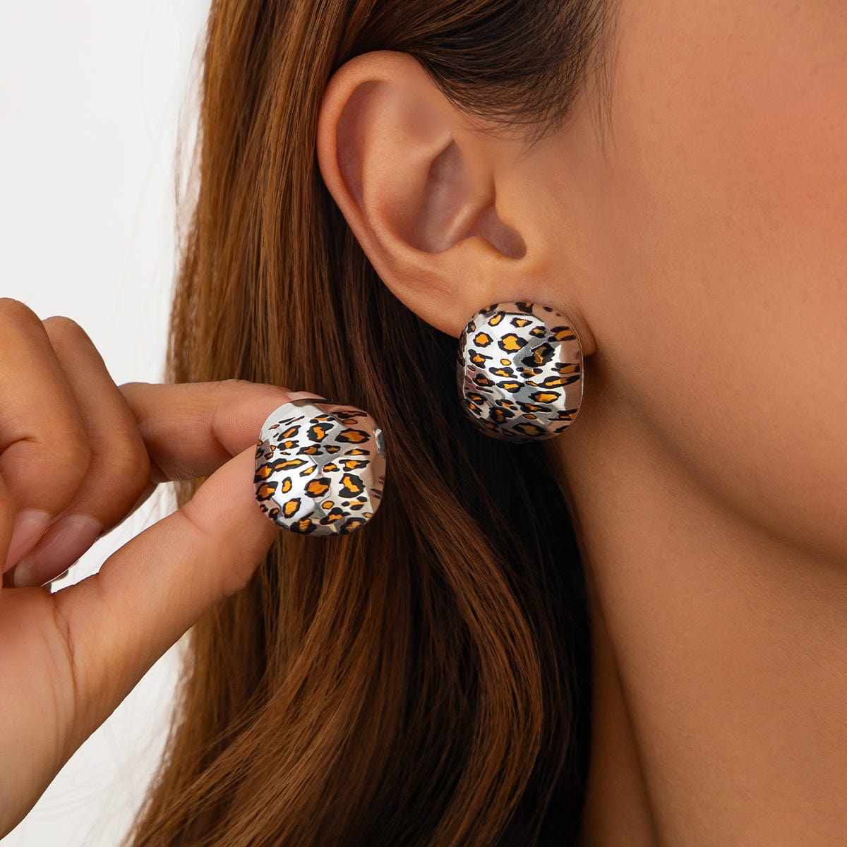 Chic Silver Tone Leopard Square Stud Earrings - ArtGalleryZen