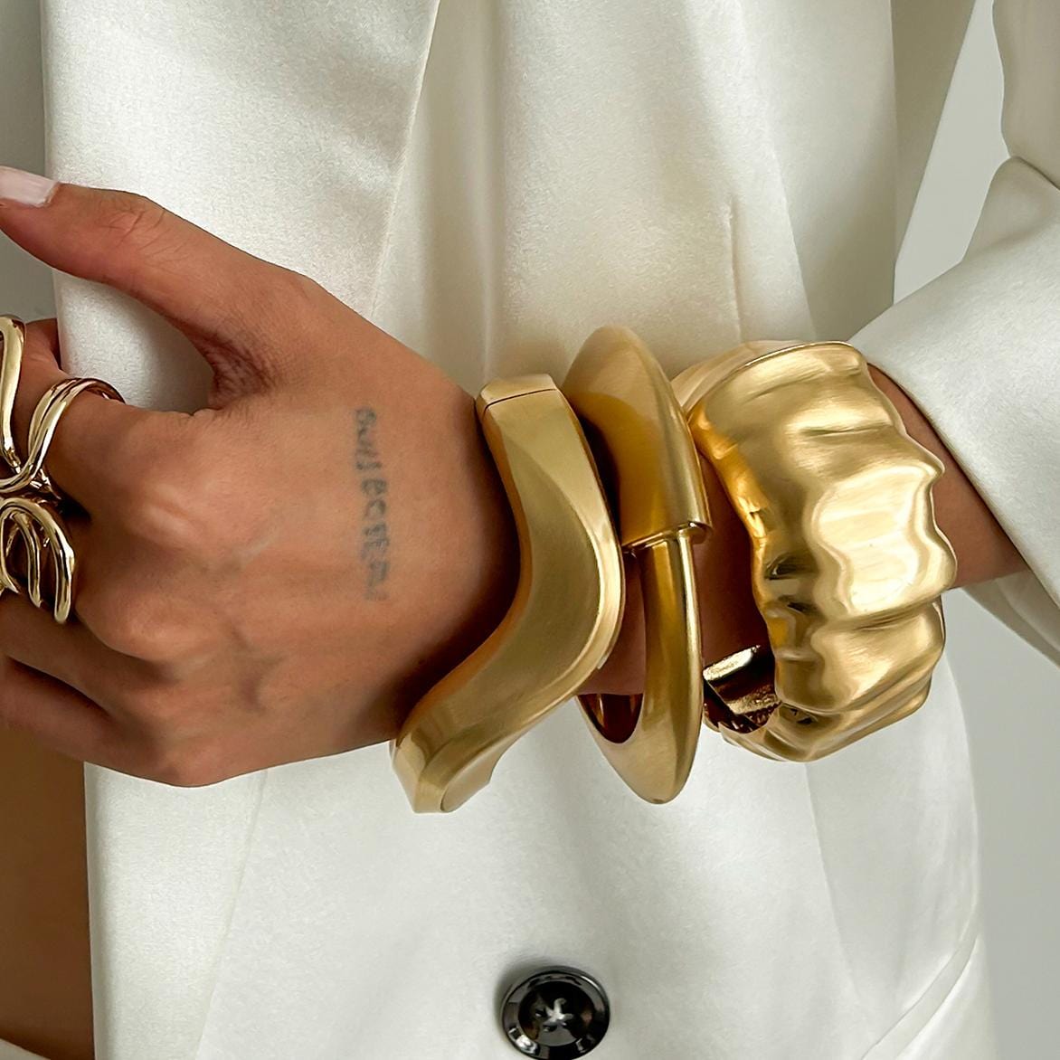 Classic Frosted Gold Tone Curved Bangle Bracelet Set - ArtGalleryZen