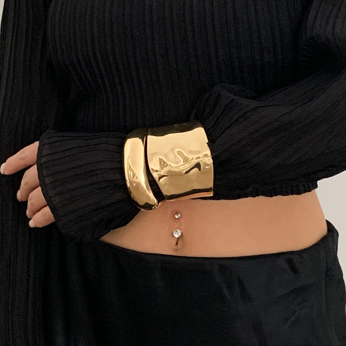 Classic Minimalist Gold Silver Tone Glossy Bangle Bracelet - ArtGalleryZen