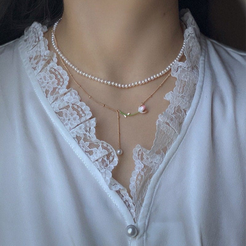 Dainty Enamel Tulip Pearl Charm Rolo Chain Necklace - ArtGalleryZen