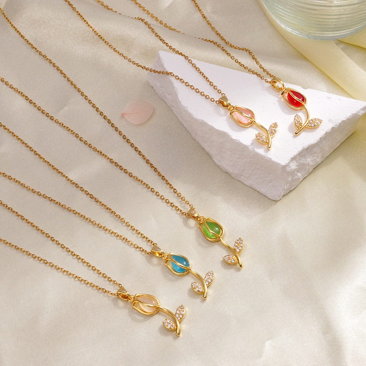 Dainty Rhinestone Inlaid Crystal Tulip Pendant Necklace - ArtGalleryZen