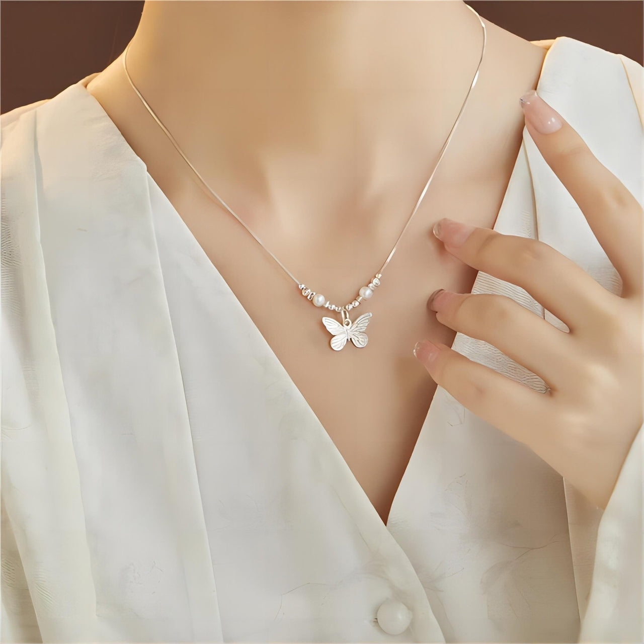 Dainty Silver Butterfly Necklace - ArtGalleryZen