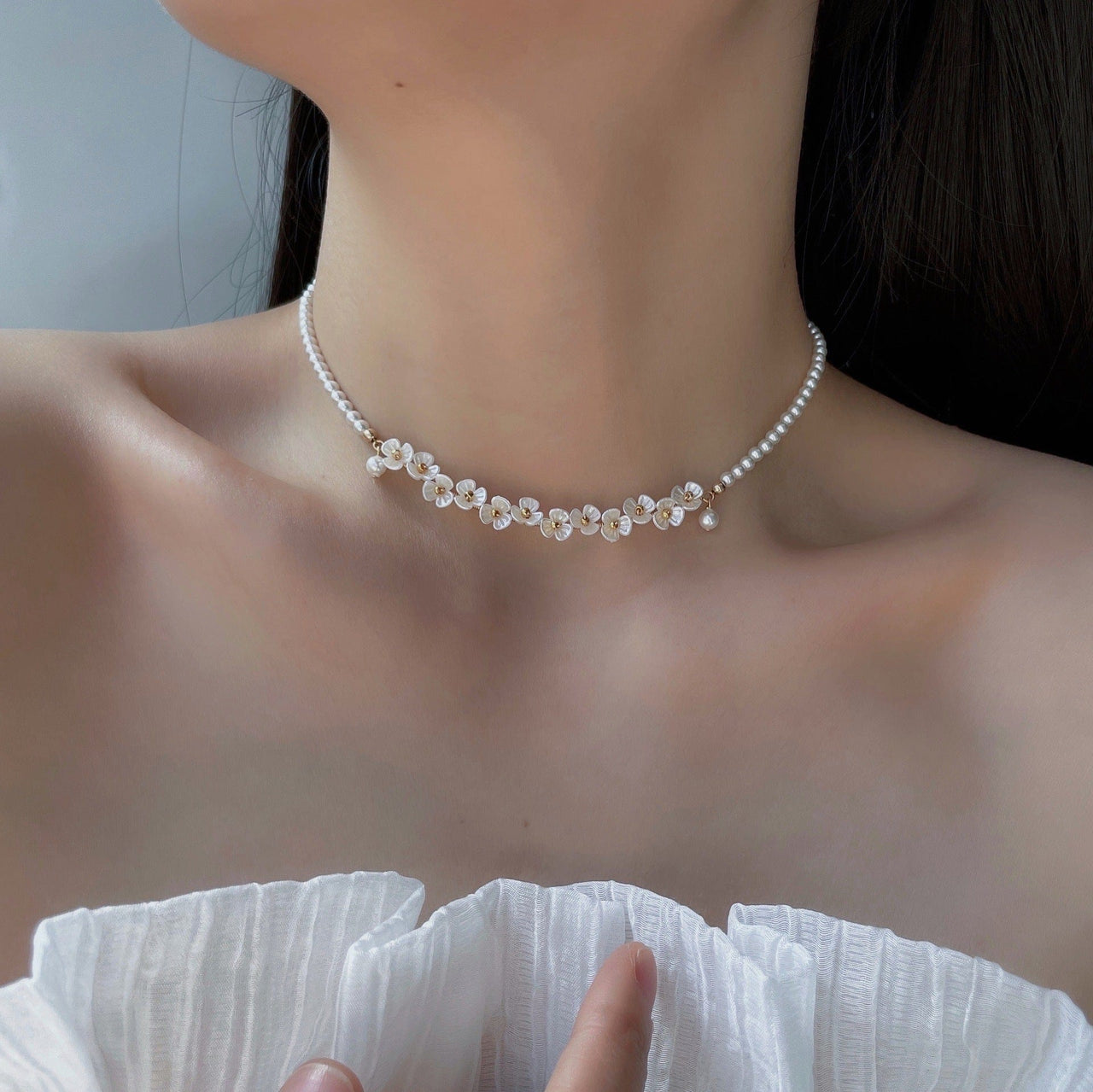 Elegant Flower Pearl Beaded Chain Necklace - ArtGalleryZen