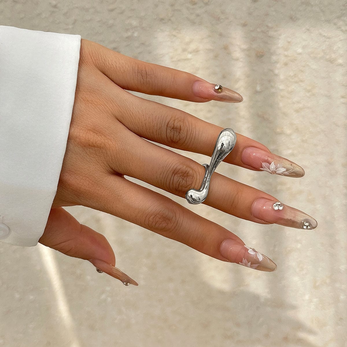 Elegant Geometric Metallic Waterdrop Open Ring - ArtGalleryZen