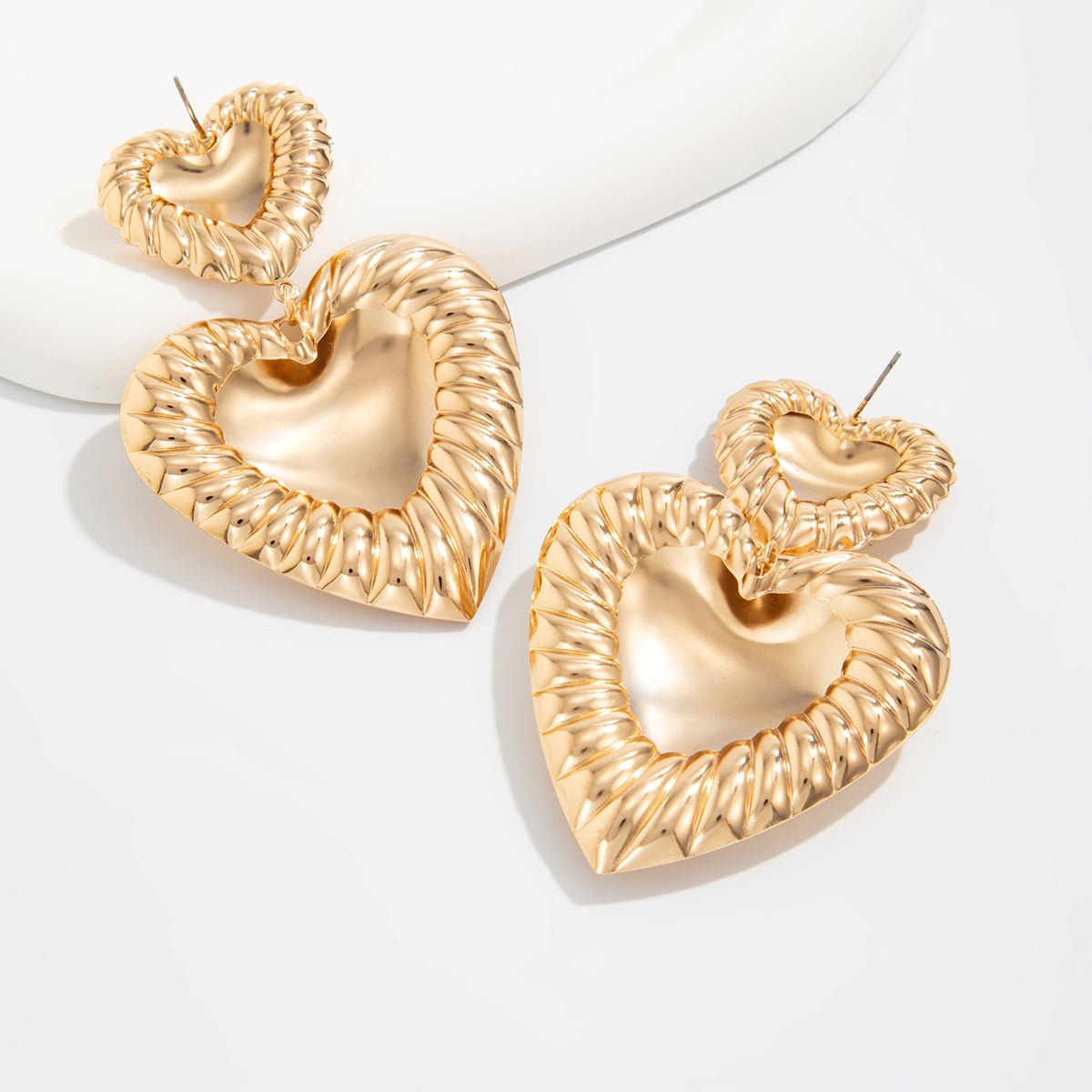 Exaggerated Duo Heart Dangle Earrings - ArtGalleryZen
