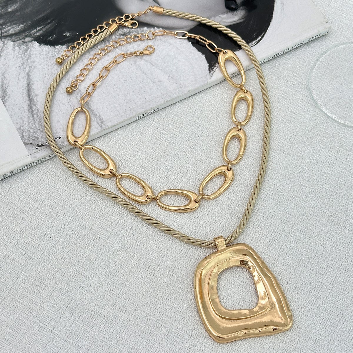 Geometric 2pcs Irregular Hoop Pendant Necklace Set - ArtGalleryZen