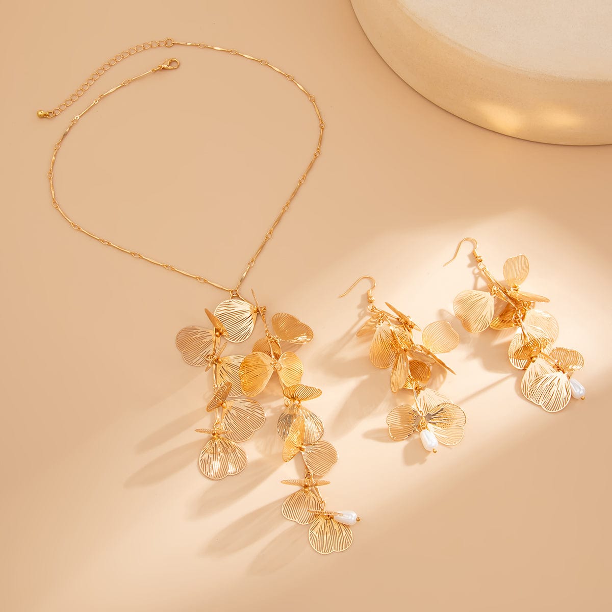 Geometric Chunky Leaf Pendant Y Necklace Earrings Set - ArtGalleryZen