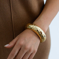 Thumbnail for Geometric Gold Silver Plated Glossy Textured Bangle Bracelet - ArtGalleryZen