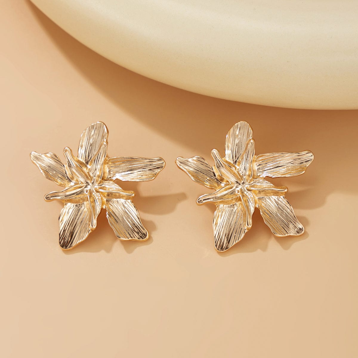 Geometric Metallic Layered Flower Stud Earrings - ArtGalleryZen
