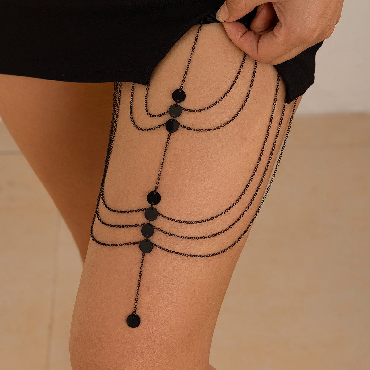 Gothic Layered Sequin Charm Elastic Thigh Leg Chain - ArtGalleryZen