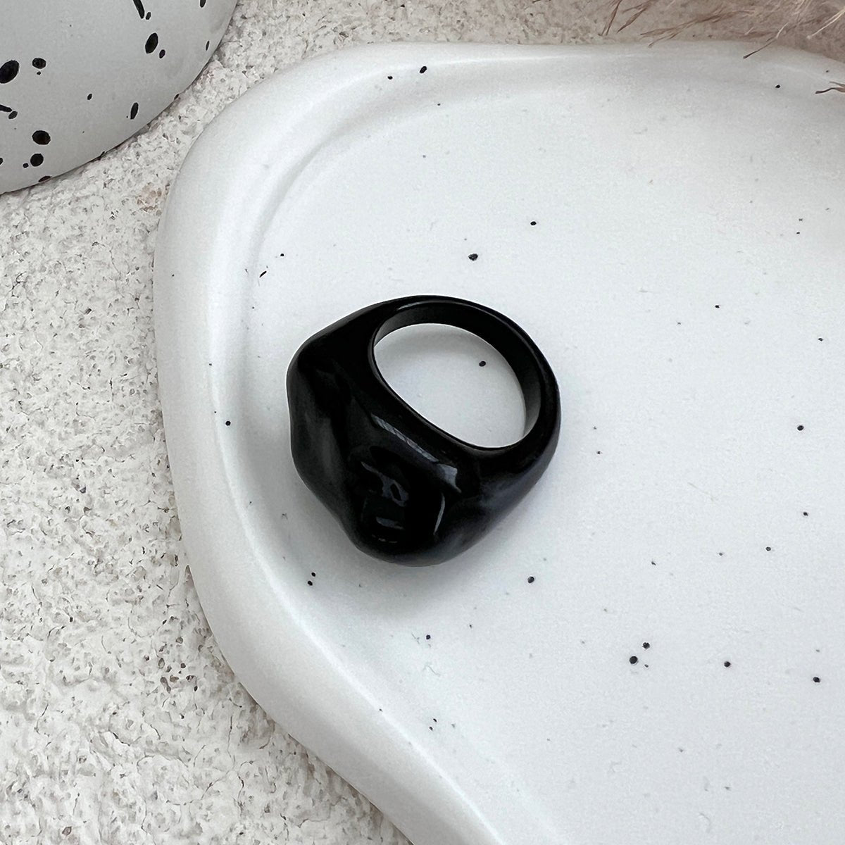 Irregular Chunky Black And White Resin Ring - ArtGalleryZen