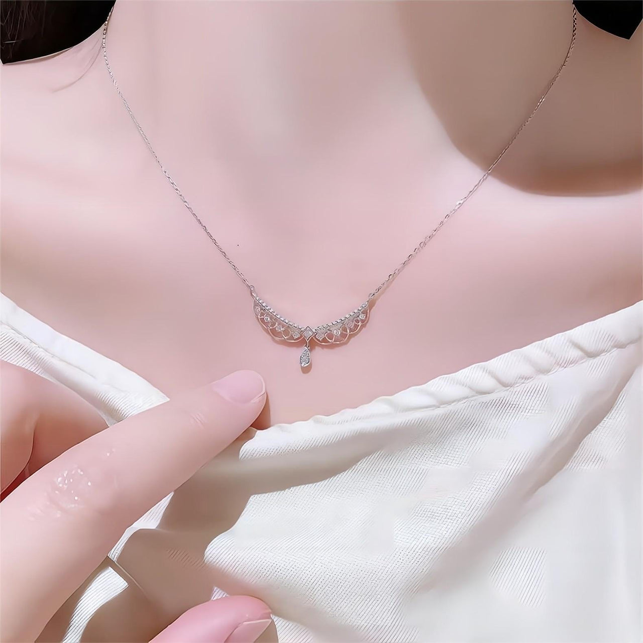 Lace Hollowed-out Pattern Cubic Zirconia Inlaid Chain Necklace - ArtGalleryZen
