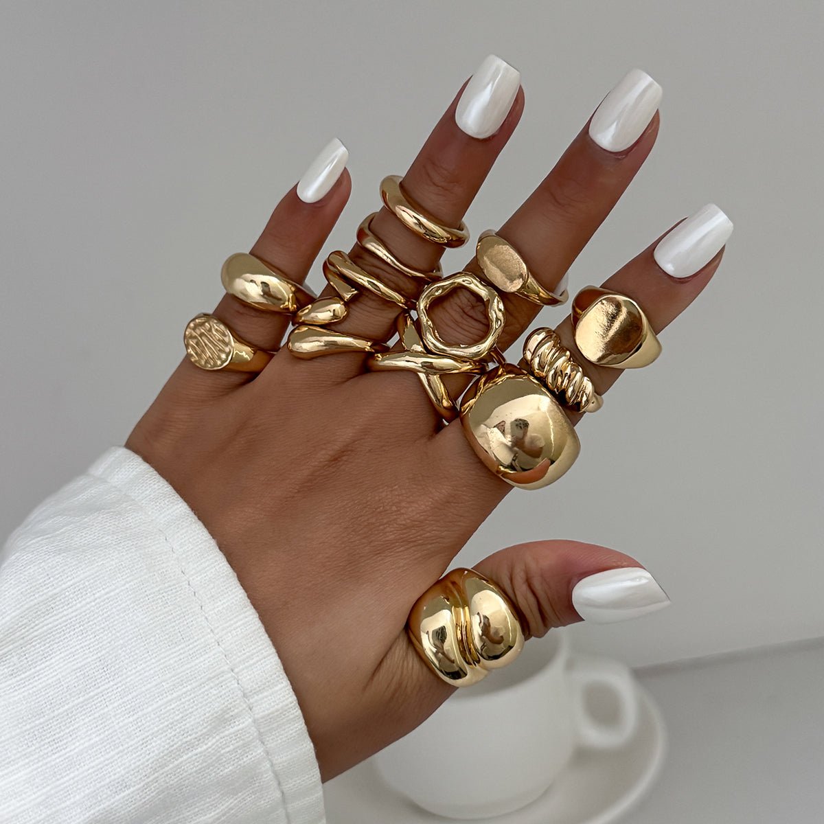 Minimalist 13pcs Gold Silver Tone Chunky Waterdrop Hollow Ring Set - ArtGalleryZen