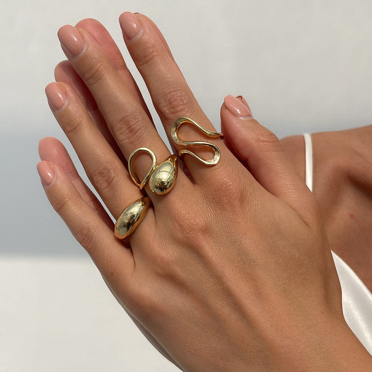 Minimalist 3pcs Gold Silver Plated Curved Hollow Ring Set - ArtGalleryZen
