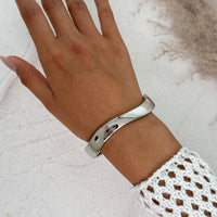 Thumbnail for Minimalist Glossy Curved Bangle Bracelet - ArtGalleryZen