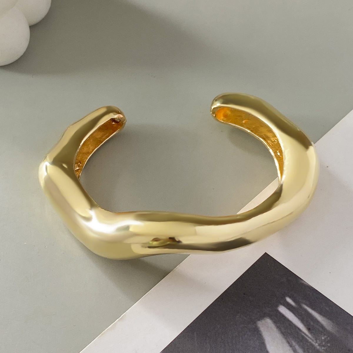 Minimalist Gold Silver Tone Curved Bangle Bracelet Set - ArtGalleryZen