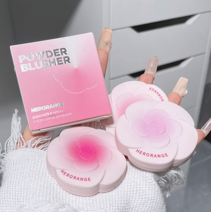 Monochrome Flower Shimmer Powder Blusher - ArtGalleryZen