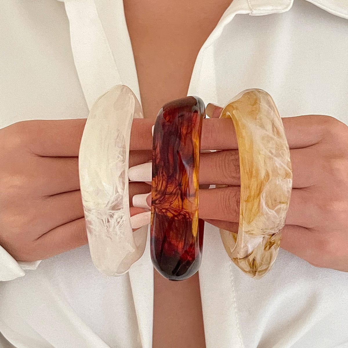 Stylish Irregular Gradient Resin Bangle Bracelet - ArtGalleryZen