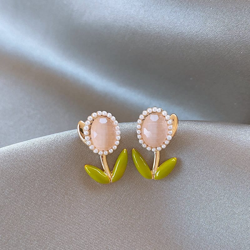 Sweet Pearl Inlaid Cat's Eye Stone Tulip Earrings - ArtGalleryZen