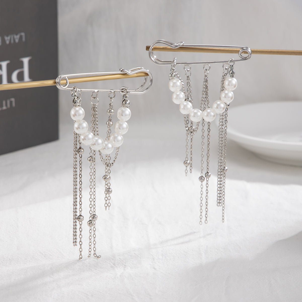 Trendy 2pcs Pearl Tassel Trouser Pin Set - ArtGalleryZen