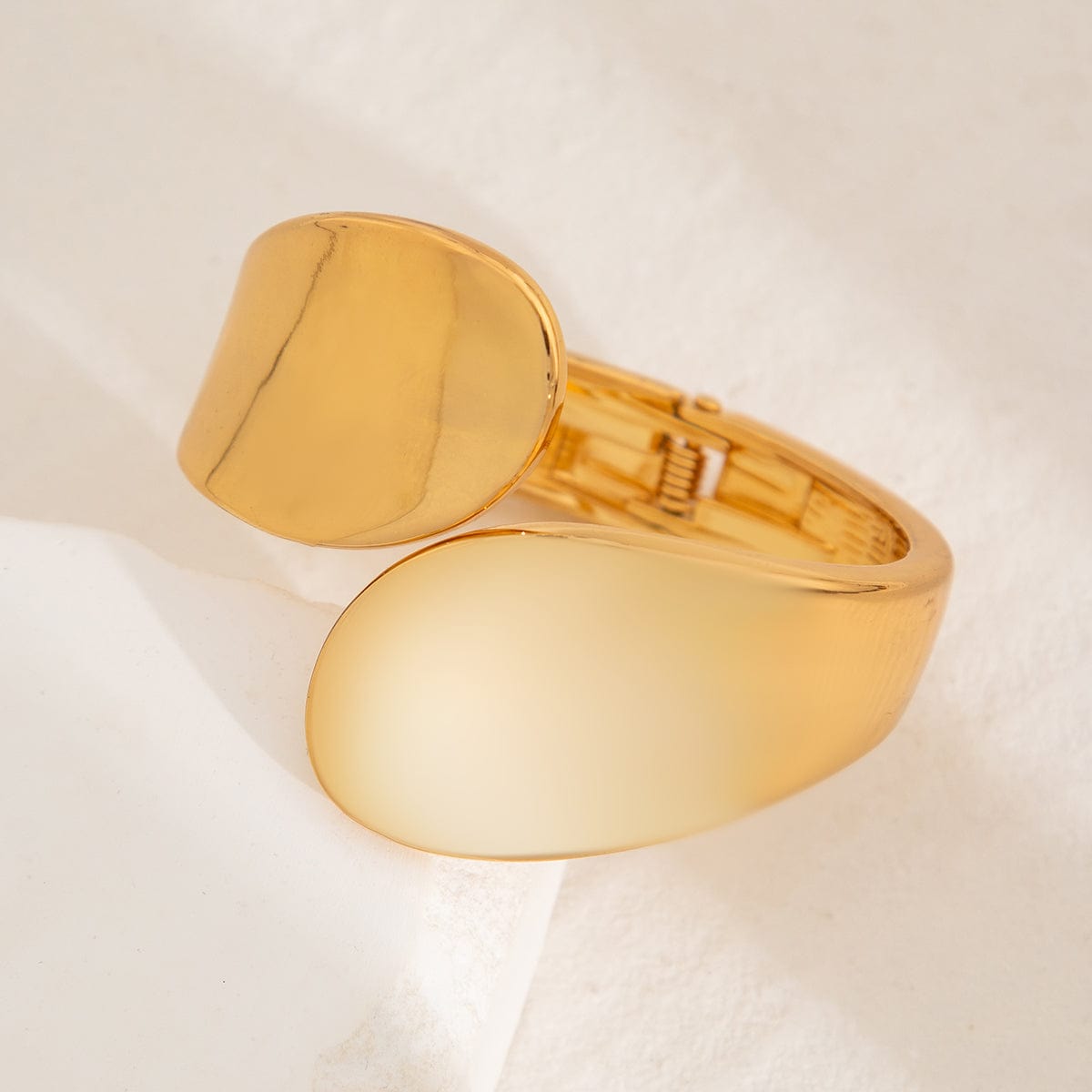 Trendy Geometric Glossy Open Bangle Bracelet - ArtGalleryZen