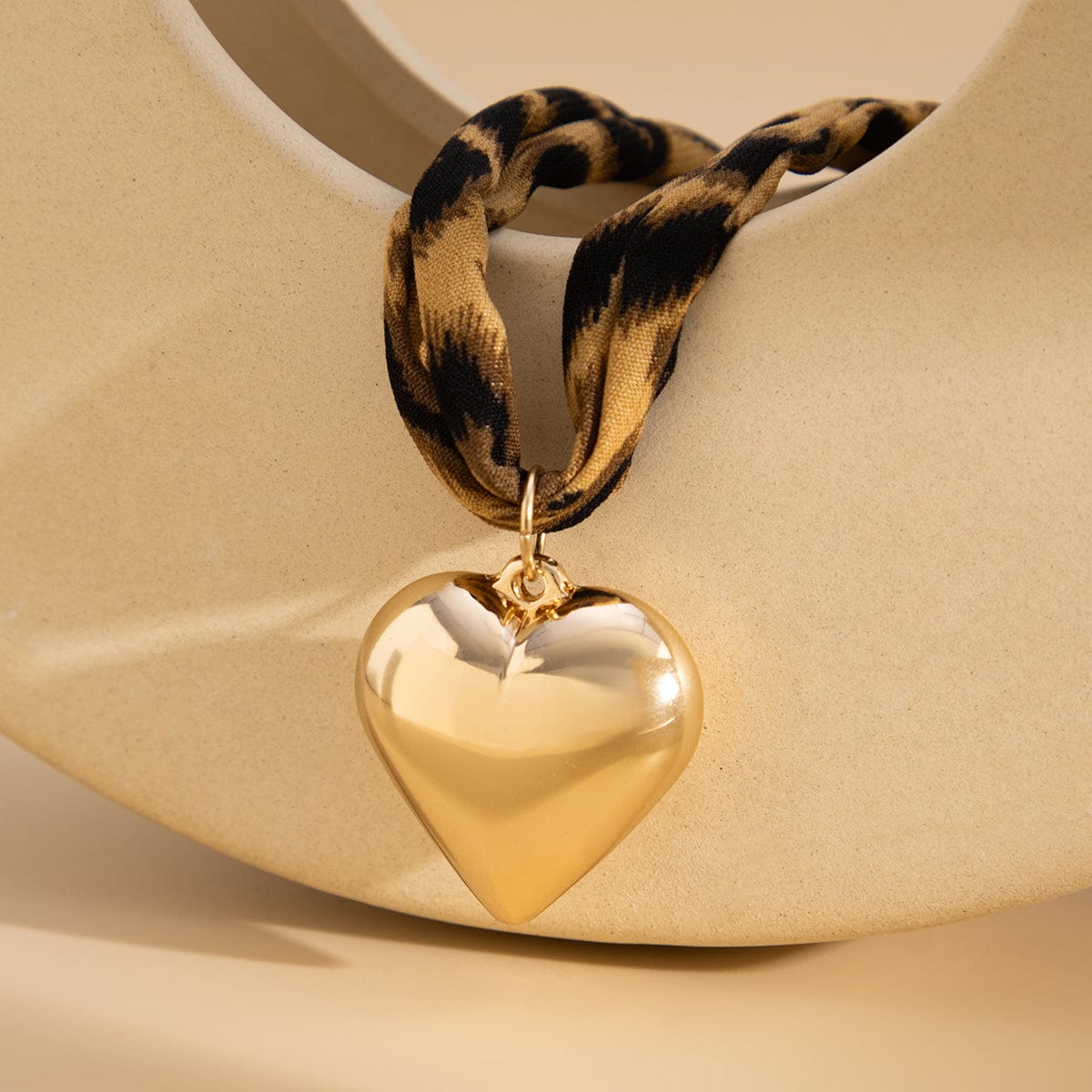 Trendy Heart Pendant Leopard Choker Necklace - ArtGalleryZen