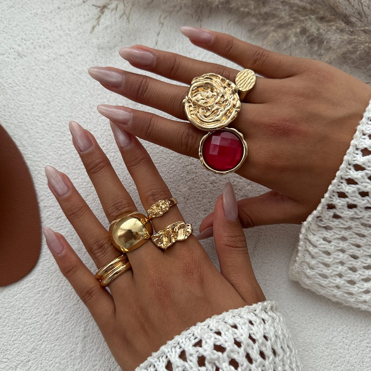 Vintage 7pcs Chunky Crystal Inlaid Pleated Ring Set - ArtGalleryZen